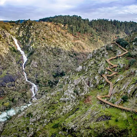 Отель Rural Da Freita